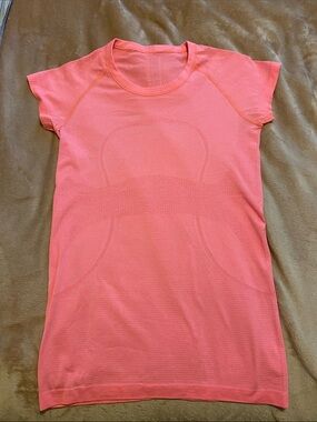 lululemon athletica Coral Pink Short-Sleeve Tunic Top